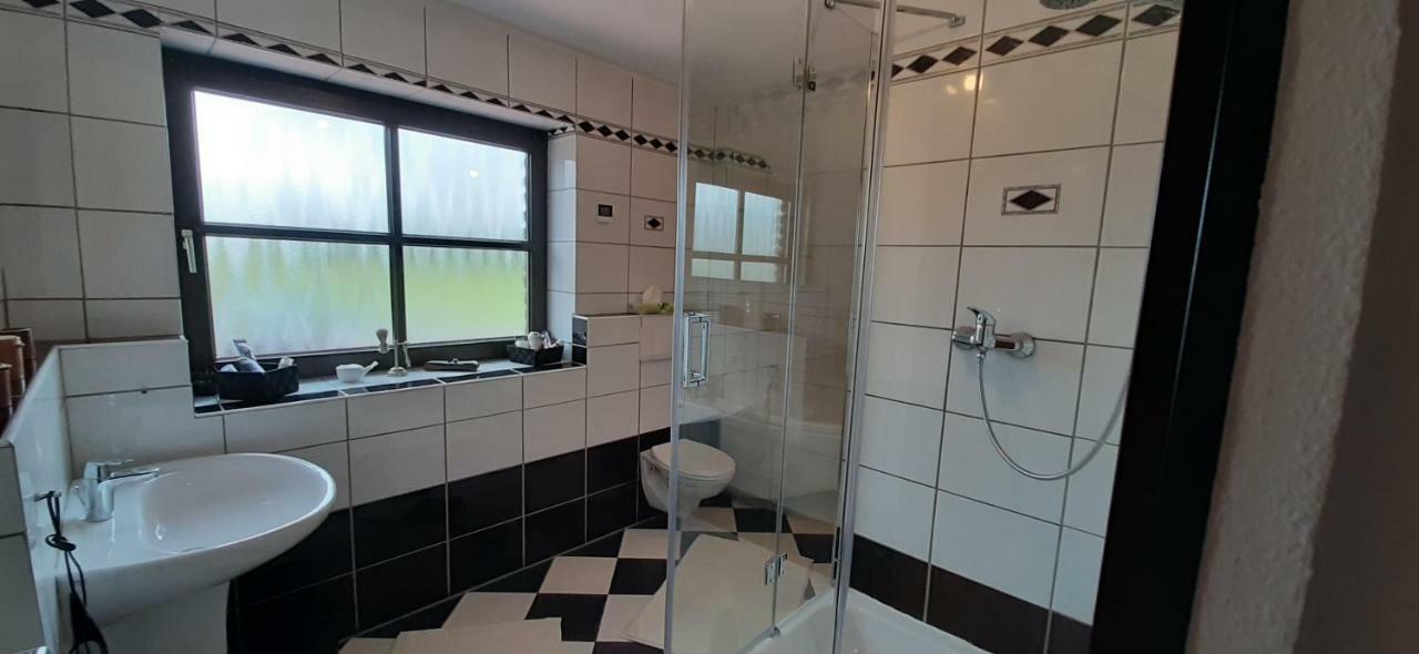 Ferienwohnung Mauritzburg Krefeld Exterior foto