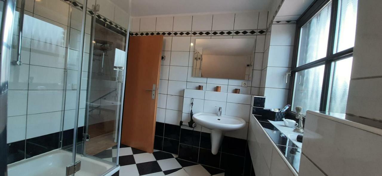 Ferienwohnung Mauritzburg Krefeld Exterior foto